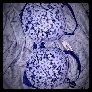 Victoria secret bombshell